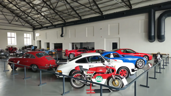 Screenshot-2026-01-06-at-18-03-02-Galerie-Automoto-Museum-Luany